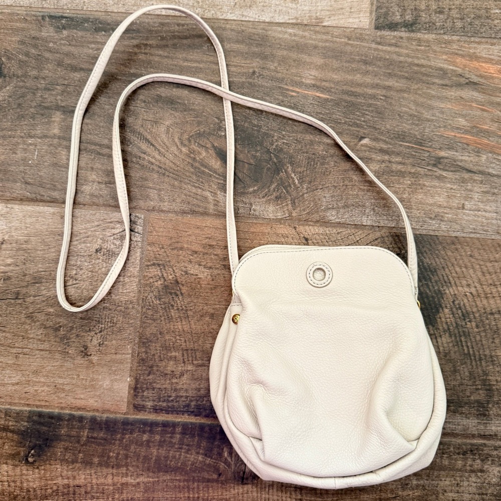 Hobo Women's Cream Pebbled Leather Magnetic Close Minimalist Crossbody Bag,Small